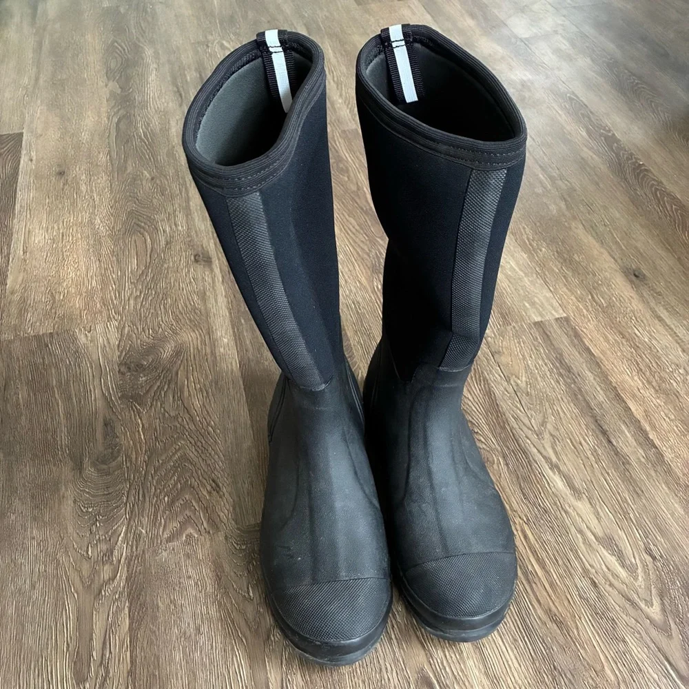 MUCK CHORE CLASSIC WORK BOOT in Black